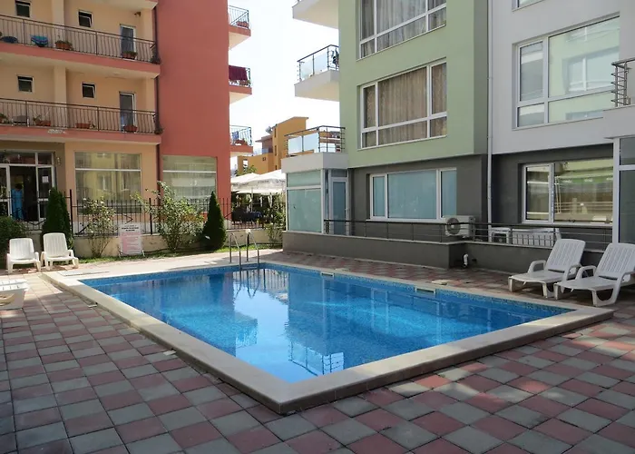 公寓 In Azalia 2 Complex *